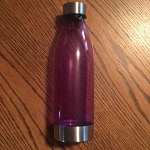 $3 BUNDLE NWT clear purple 22 oz water bottle